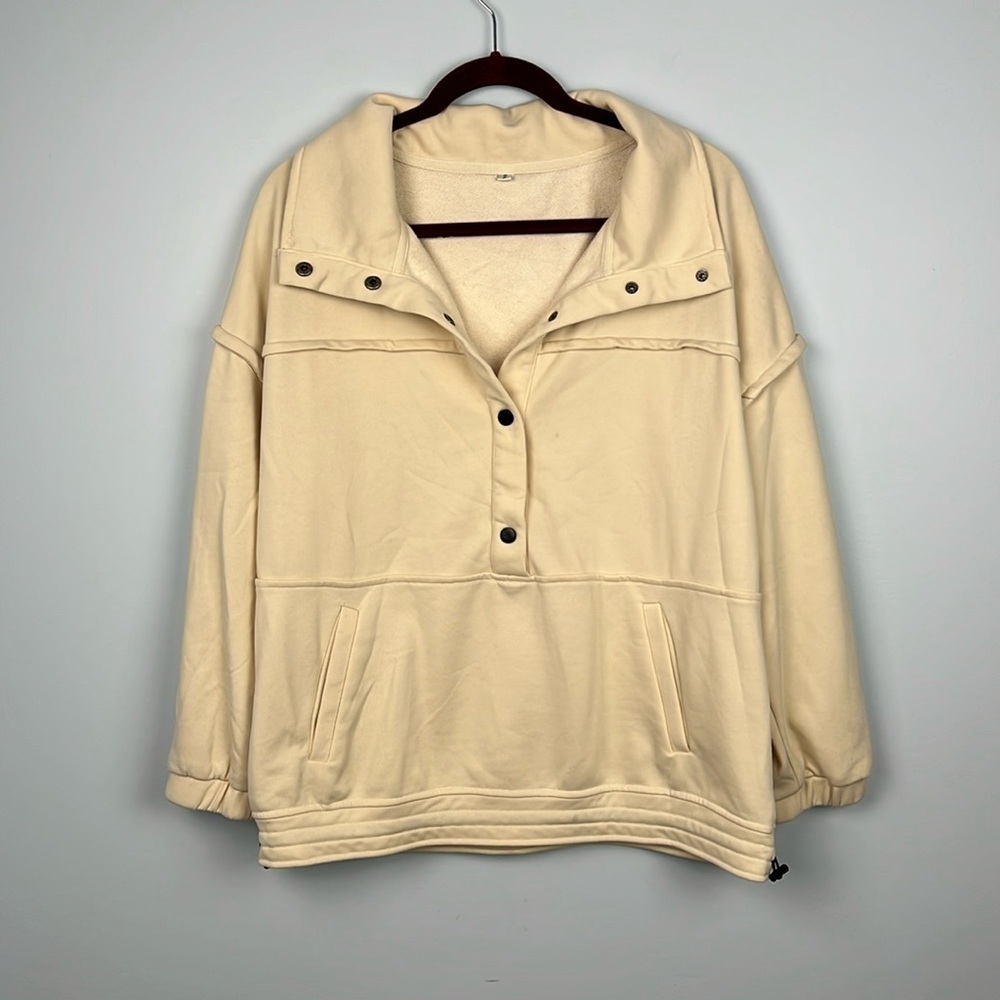 Small women’s oversized cropped boxy pullover sweatshirt